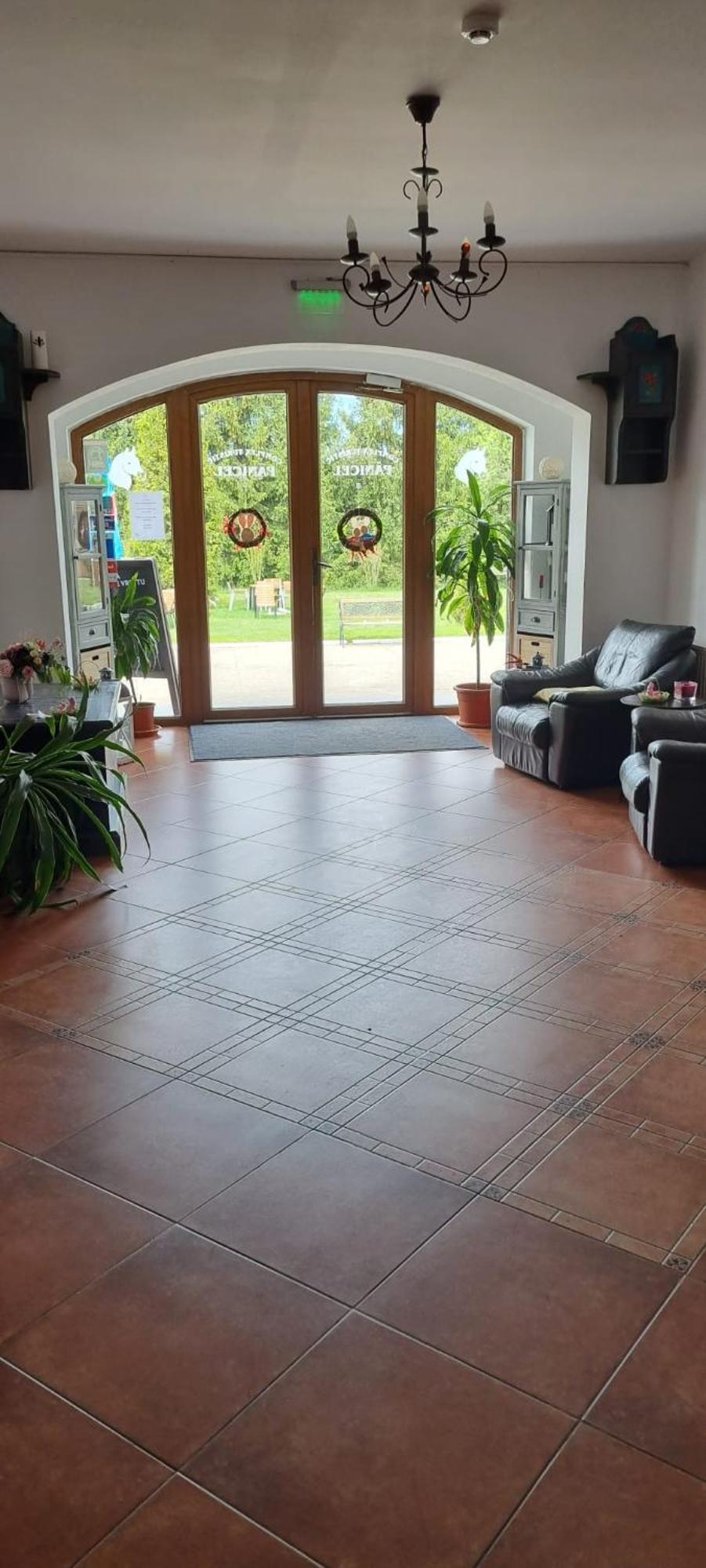 Complex Panicel Rîşnov المظهر الخارجي الصورة